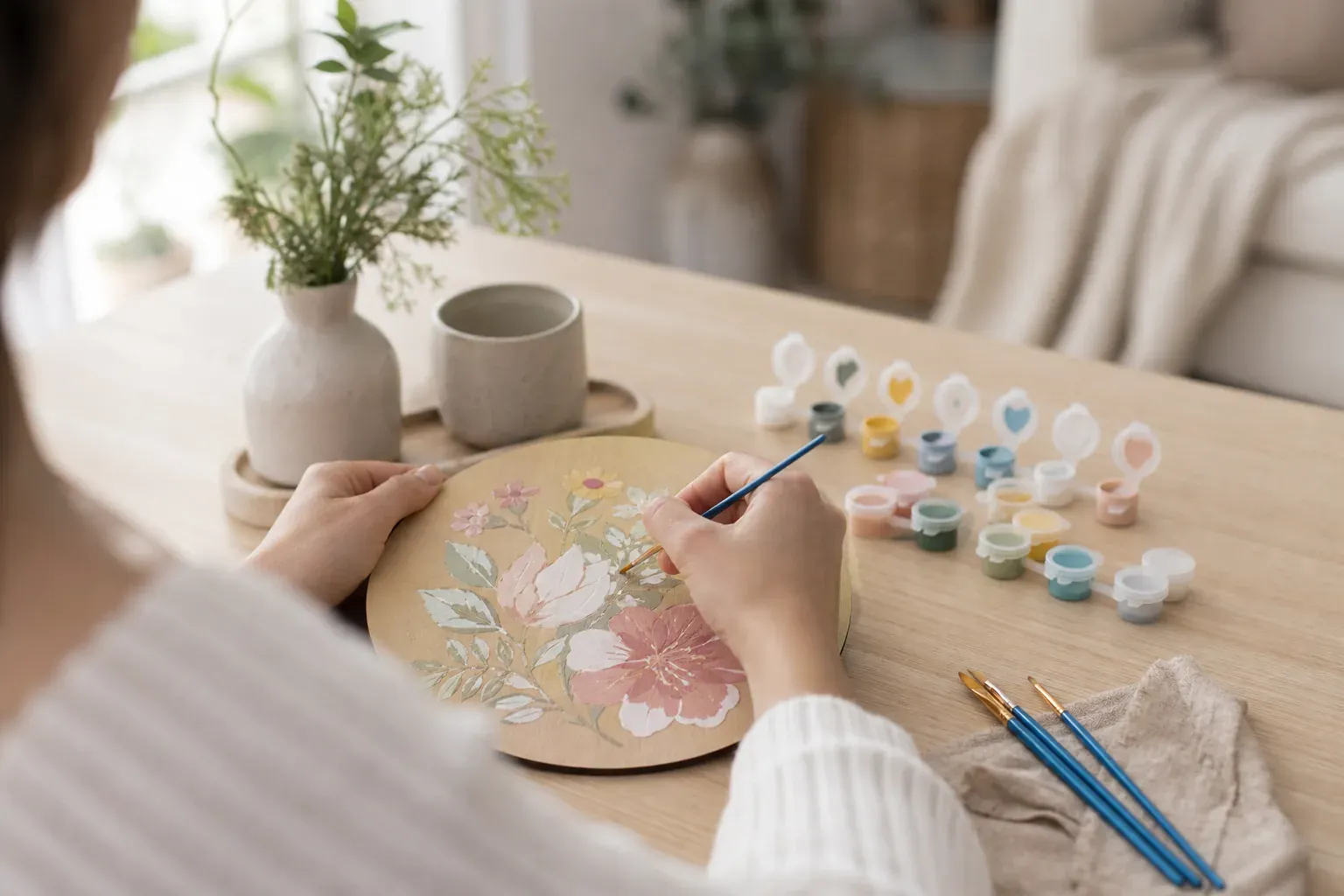 La peinture par numéro sur bois trouve sa place au mur